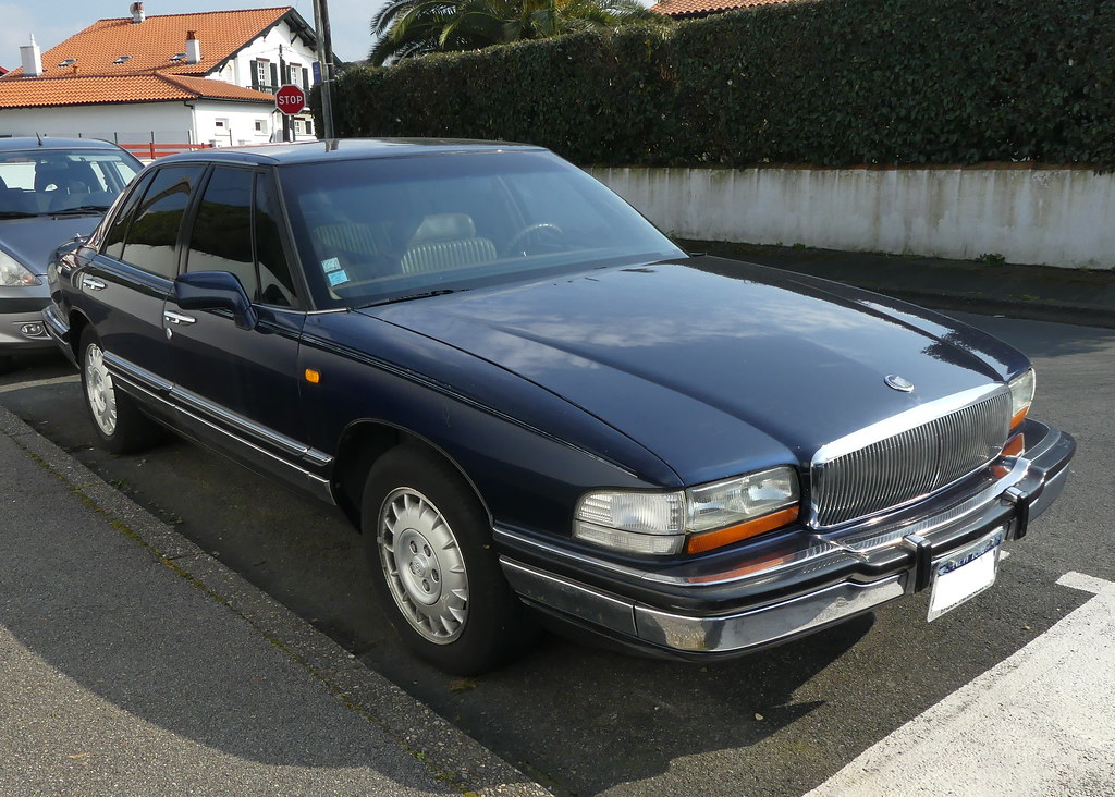 Buick Park Avenue a photo on Flickriver