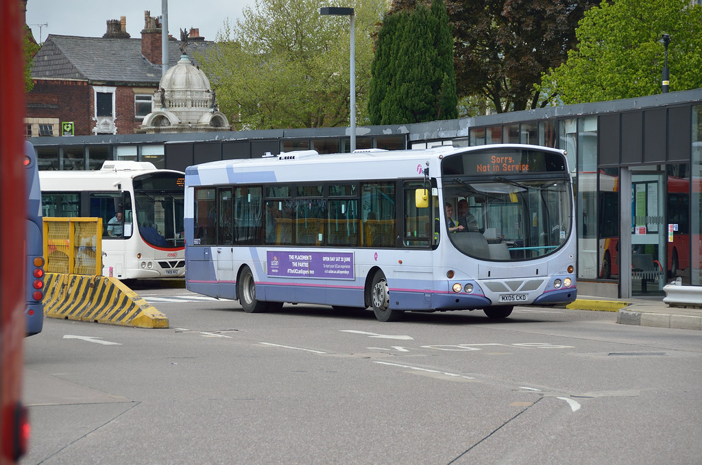 DB03928 MX05CKD 20150529 FRI BURY BUS STATION David Russon Flickr