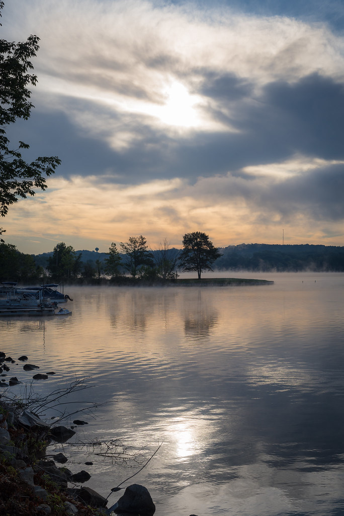 Atwood Lake Aaron Apitzsch Flickr
