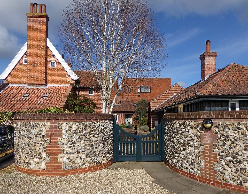 3137 Church Lane, Eaton A late 17th century house with a … Flickr