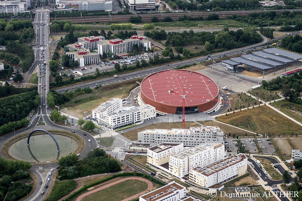 Vélodrome National de SaintQuentinenYvelines Dominique AUTHIER