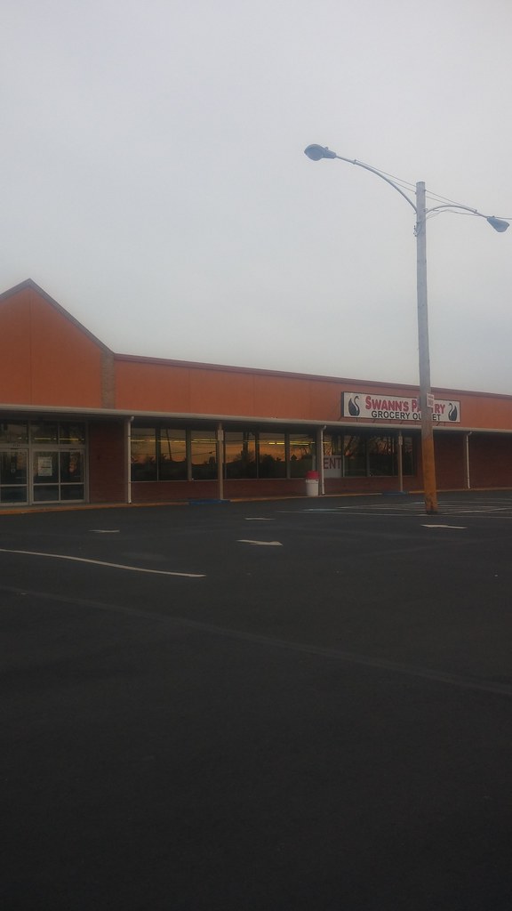 Shop N Bag Levittown, PA Thornridge S.C., 8724 New Falls… Flickr