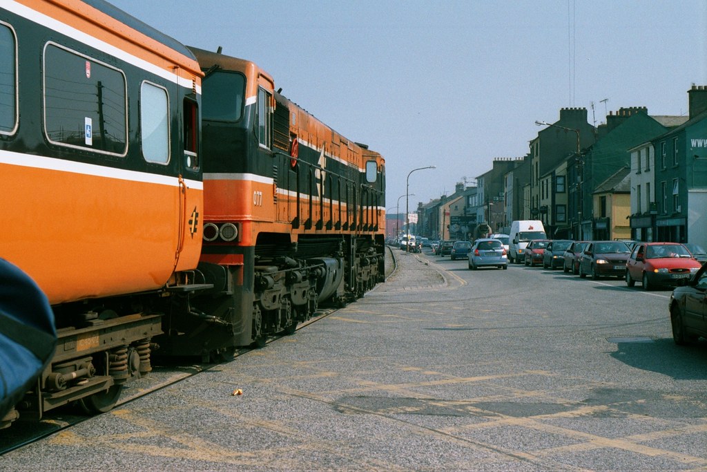 077 at Wexford 077 stops the traffic as it heads towards R… Flickr