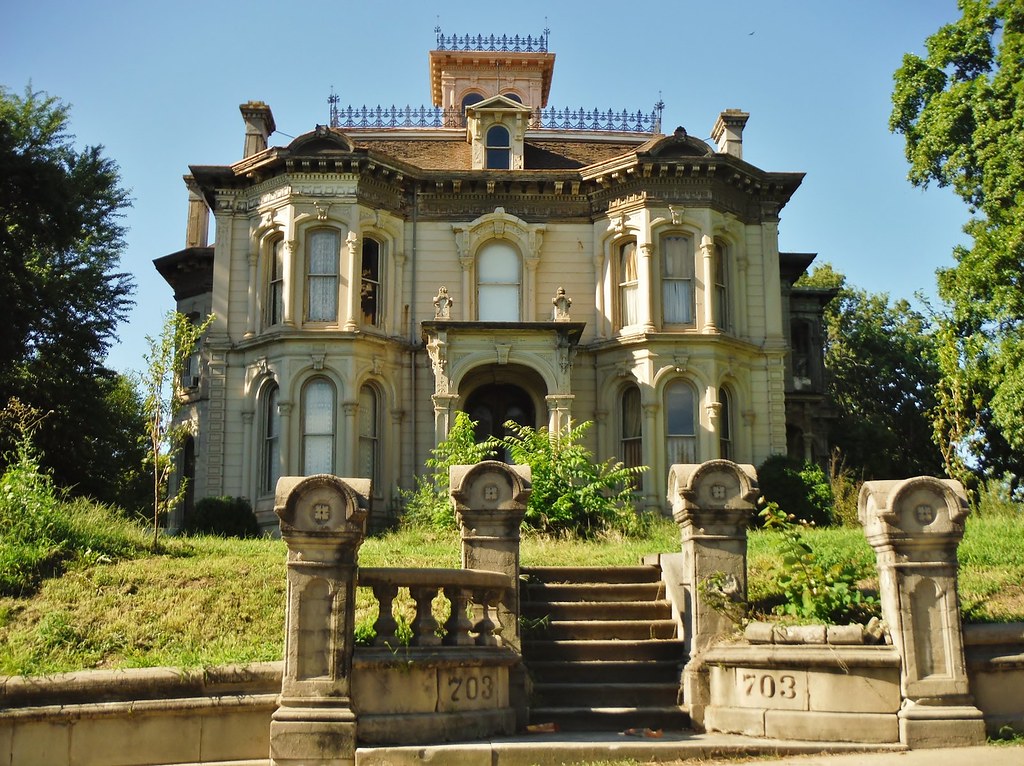 St. Joseph, MO The FarberSchusterFarrish House 703 Hall … Flickr