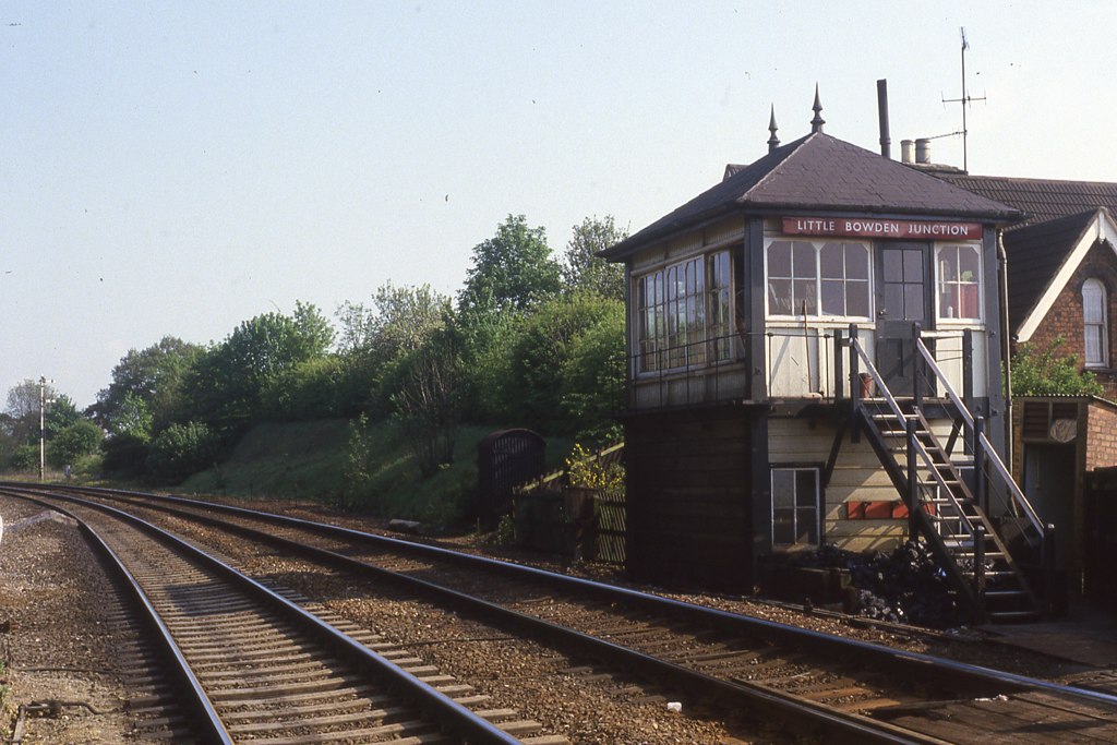 Little Bowden Junction Little Bowden Junction signal box, … Flickr