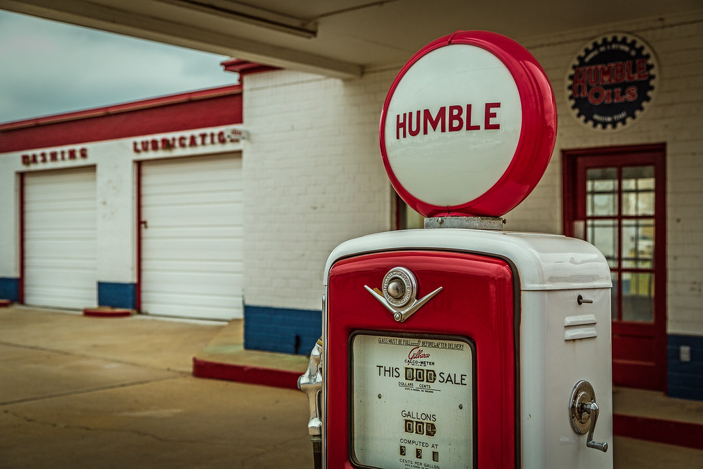 Humble An old, restored Humble gas station in Madisonville… Flickr