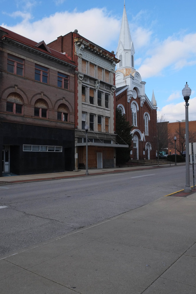Market Street in Parkersburg, WV Paul Sableman Flickr