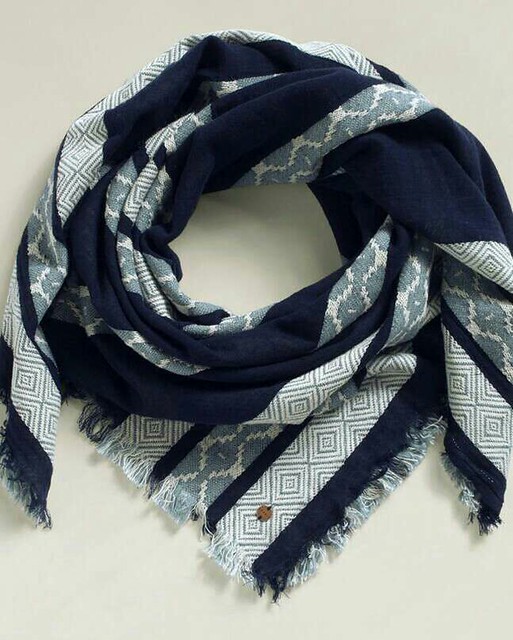 100 Cotton Yarn Dyed Jacquard Woven Size 105 cm × 105 cm… Flickr