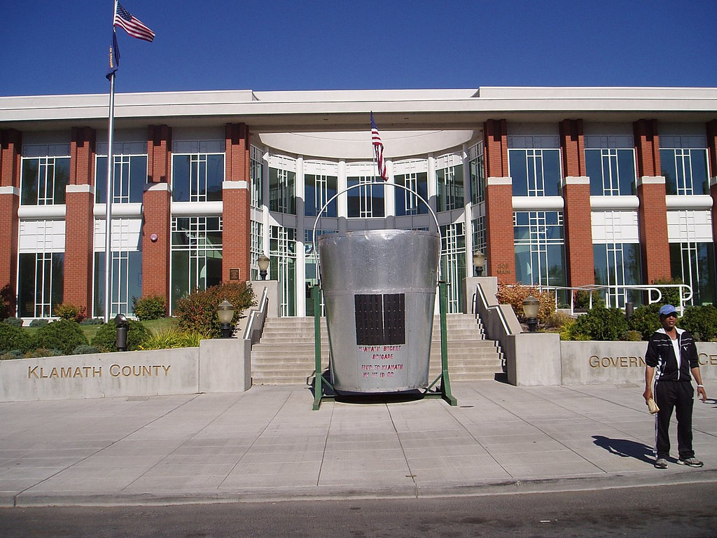 The Bucket Brigade, Klamath Falls, Oregon. a photo on Flickriver