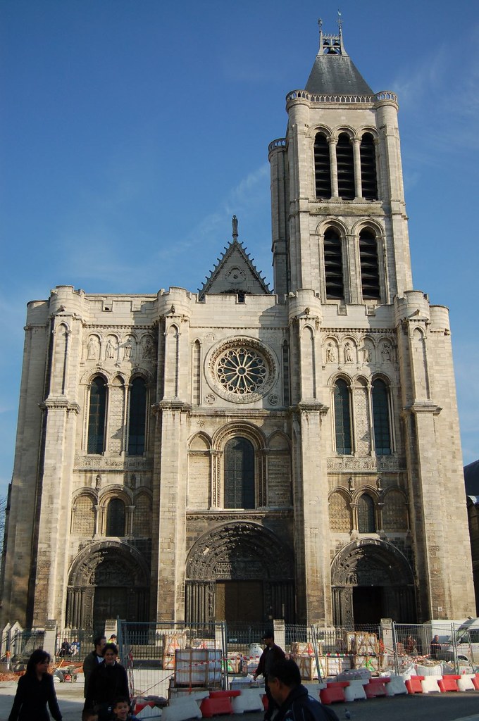 Basiliek van St. Denis Dit is de westelijke facade. Flickr