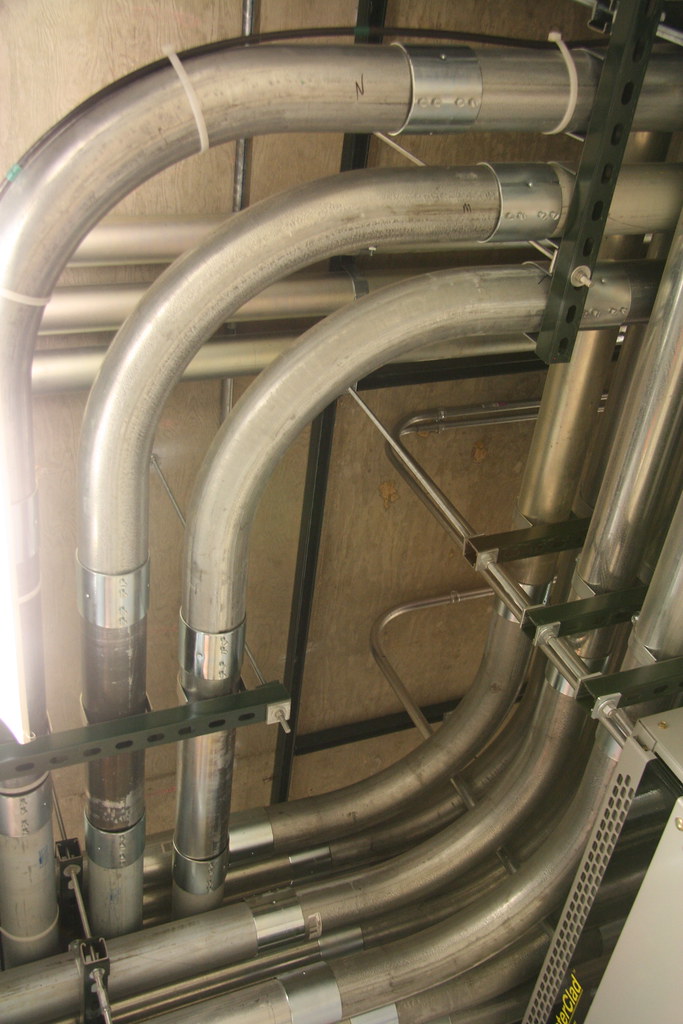 IMG_3335 electrical room conduit Andrew Caird Flickr