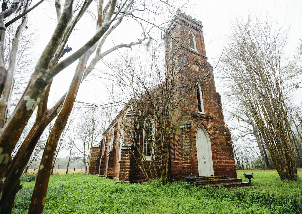 Abandoned Church St. Mary's Episcopal Church was built in … Flickr