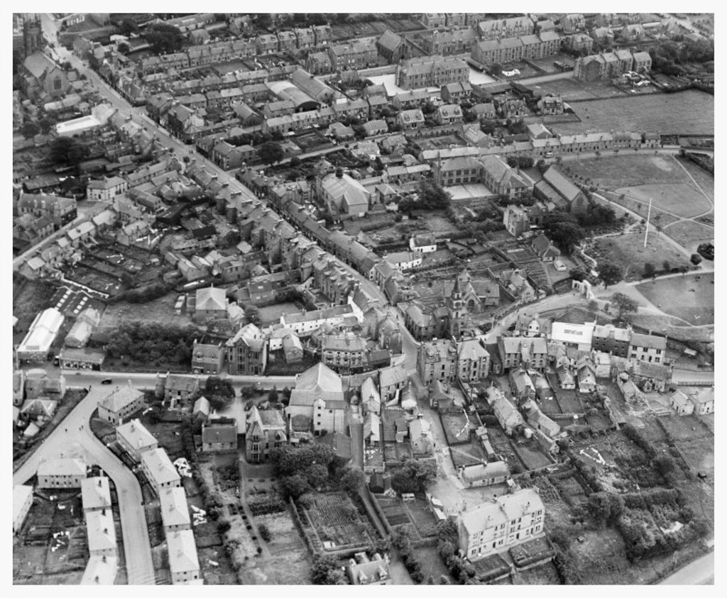 Kirkintilloch From the Air. If you look at the Kirkintillo… Flickr