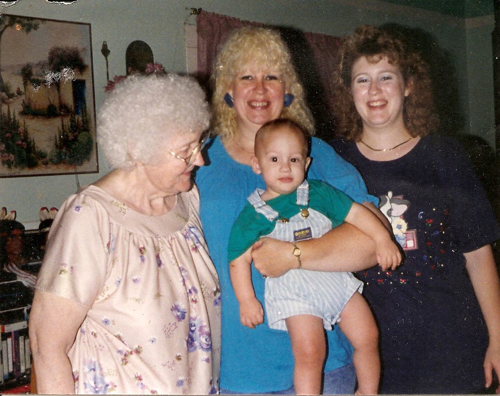Summer 1993 Grandmother, Mom, Angie, Trey Jennifer Flickr