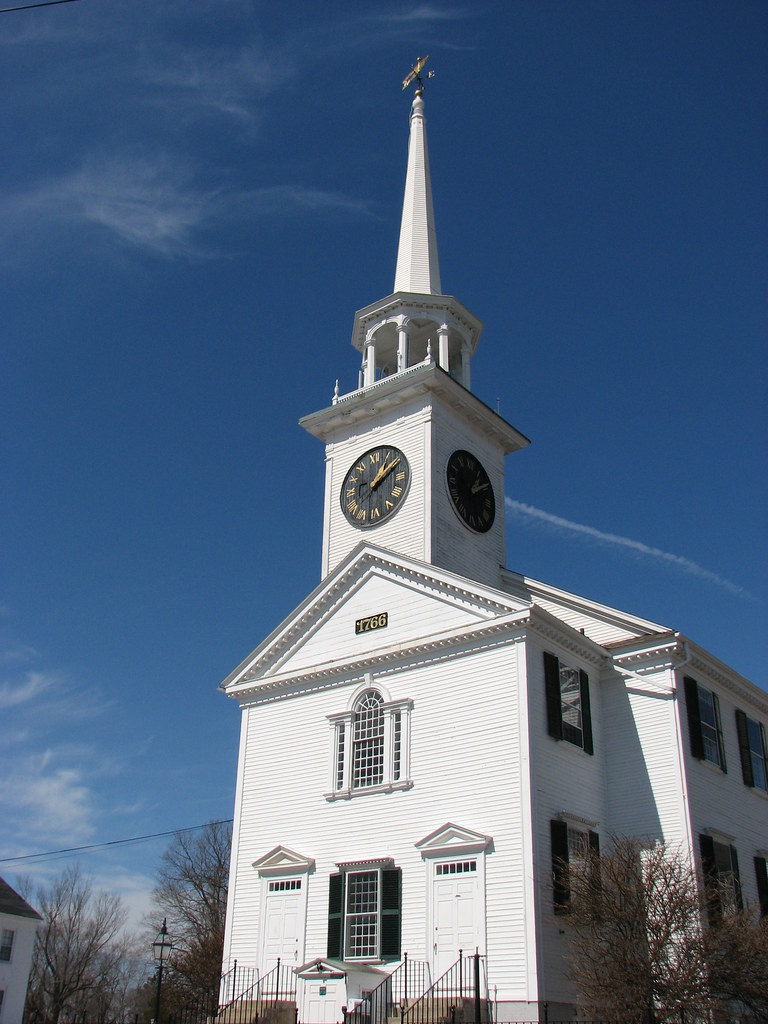 First Congregational Church in Shrewsbury, MA © Chris Ster… Flickr