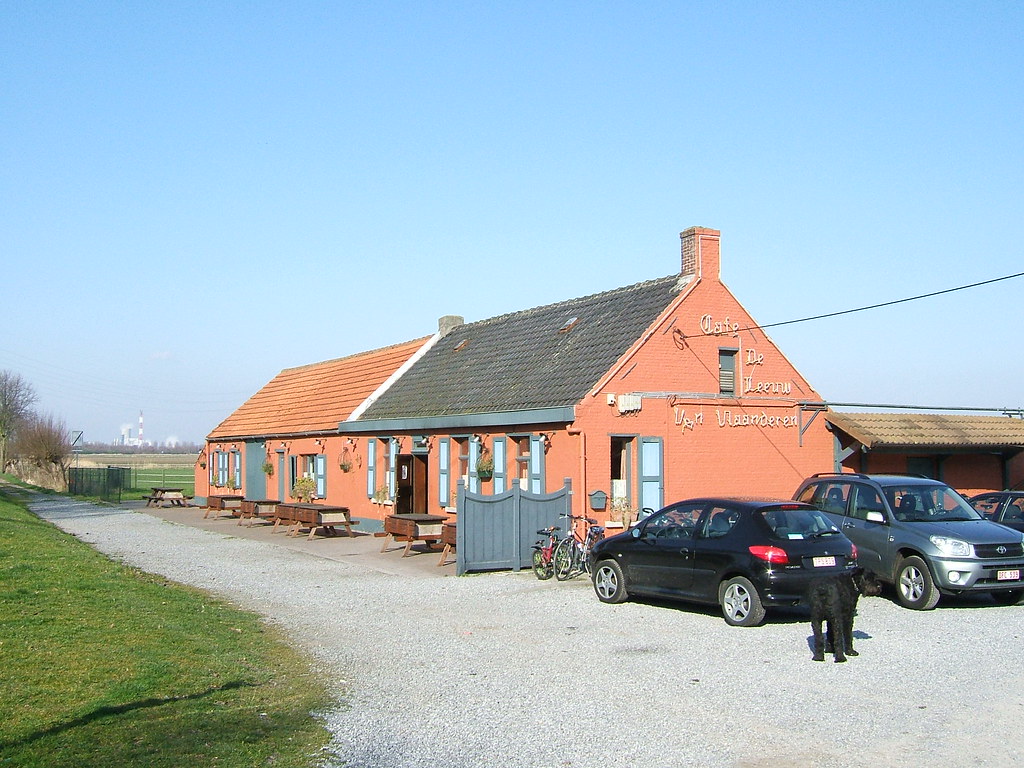 Leeuw Van Vlaanderen" Pub In Zandvliet | Lhoon | Flickr