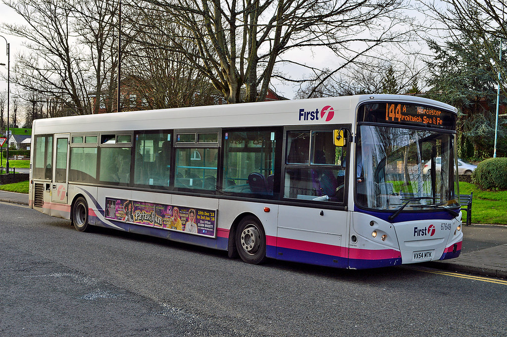 First 67649 Bromsgrove Bus Stn ee16svt Flickr