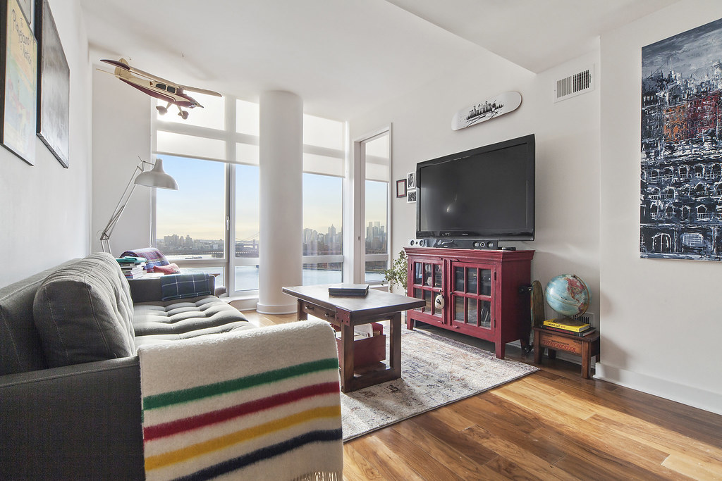 One Bedroom With Skyline Views 2 Northside Piers 27D, Will… Flickr