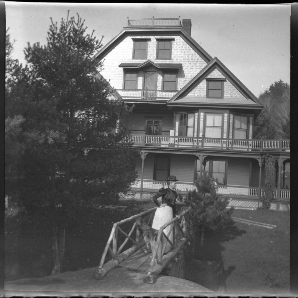 Perry cottage, 1899 Camden Public Library Flickr