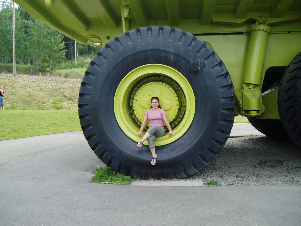 Biggest earth mover in the world. That's me in the wheel o… Flickr