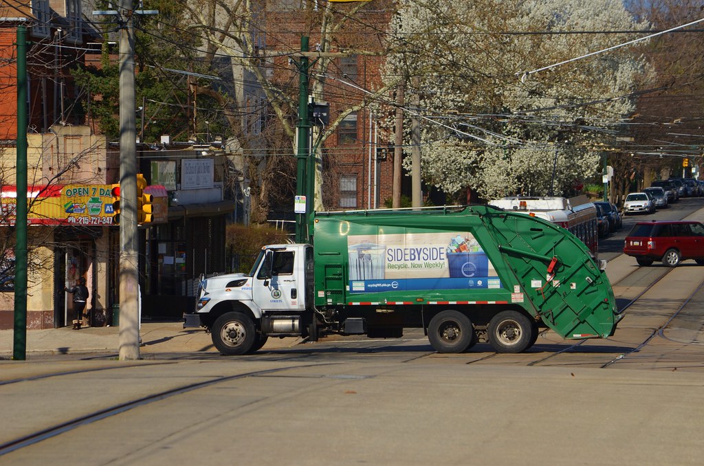 Philadelphia Garbage Truck 49th Street and Chester Ave… Flickr