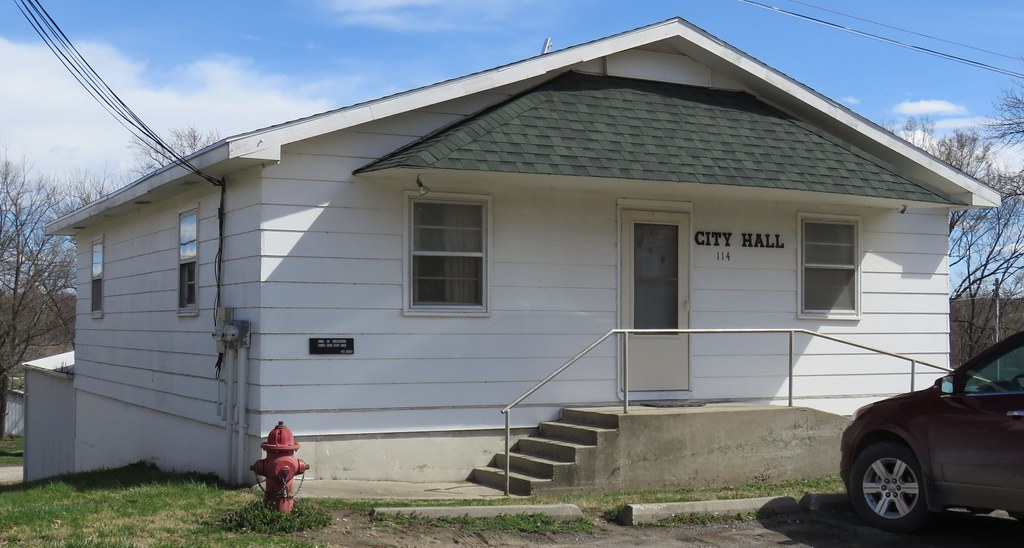Clarksdale, Missouri City Hall Clarksdale is a small town … Flickr