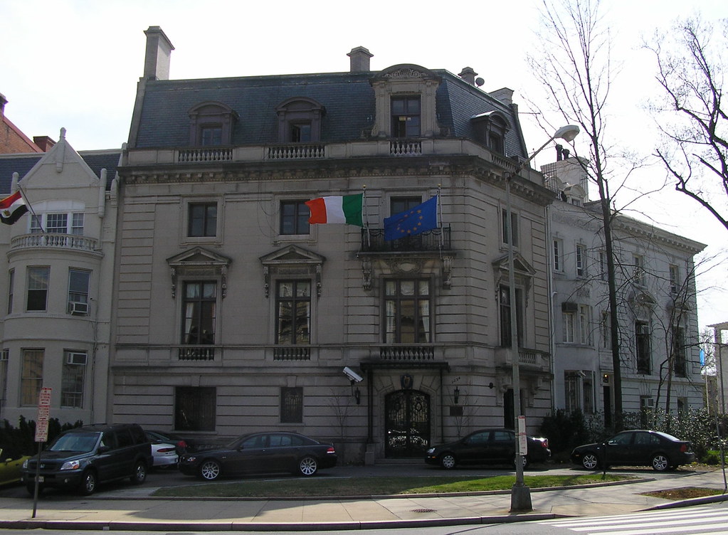 Embassy of Ireland The Embassy of the Irish Republic. mutou824 Flickr