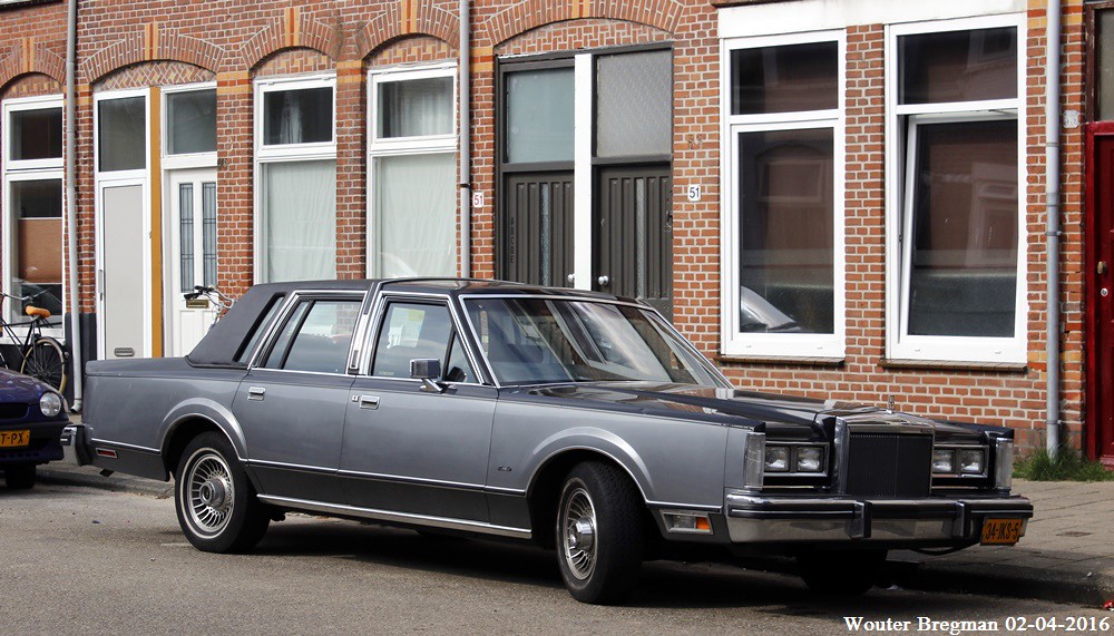 Lincoln Town Car 1984 Haarlem, Netherlands. Flickr