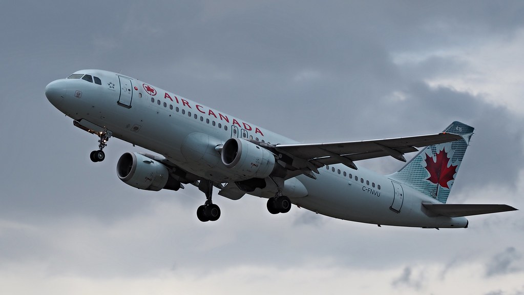 Ai 102 Seat Map PB010187 TRUDEAU Airbus A320 MSN 403 CFNVU Airline Ai… Flickr