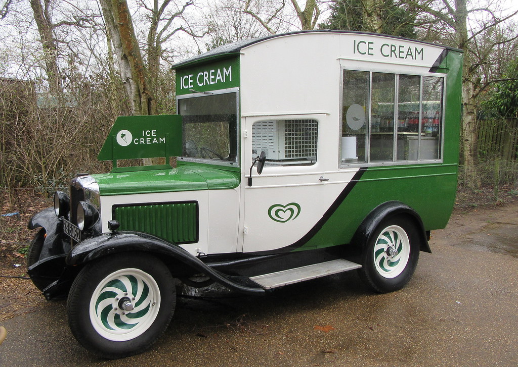 Bedford VYC Ice Cream Van 1932 Bedford VYC Ice Cream Van a… Flickr