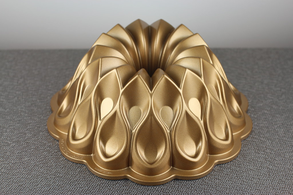 Chocolate Espresso Bundt Cake in Nordic Ware Crown Bundt P… Flickr