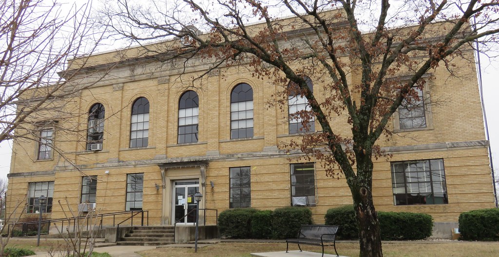 Logan County Courthouse (Booneville, Arkansas) This nice c… Flickr