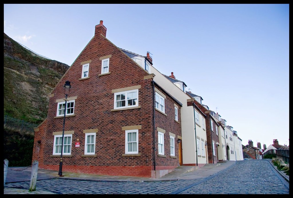 Old Smoke House Cottages, Whitby External shot of the Olde… Flickr