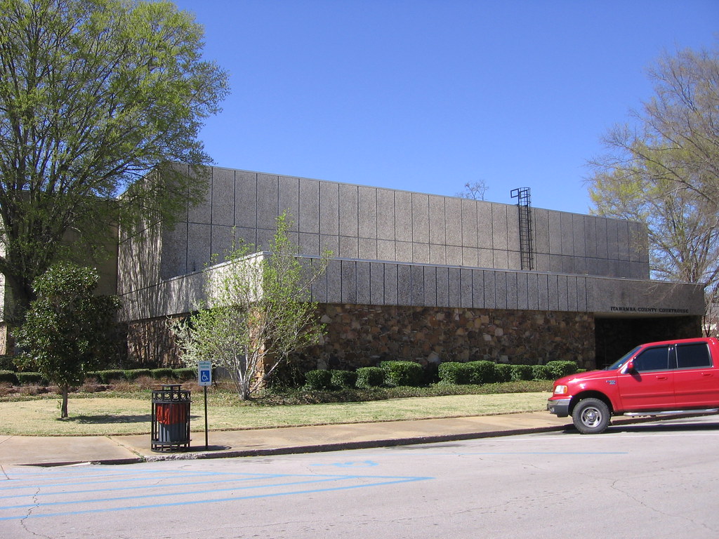 Itawamba County Courthouse Fulton, Mississippi This is one… Flickr
