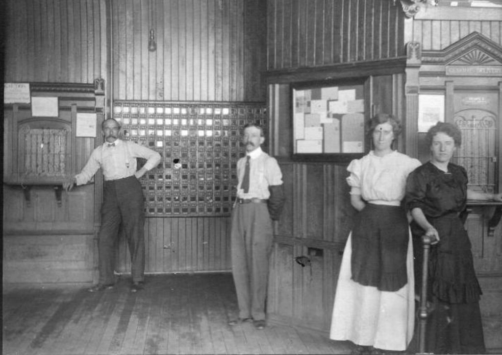 23_PC_TimeMachine Inside the Post Office, 1913. To learn m… Flickr