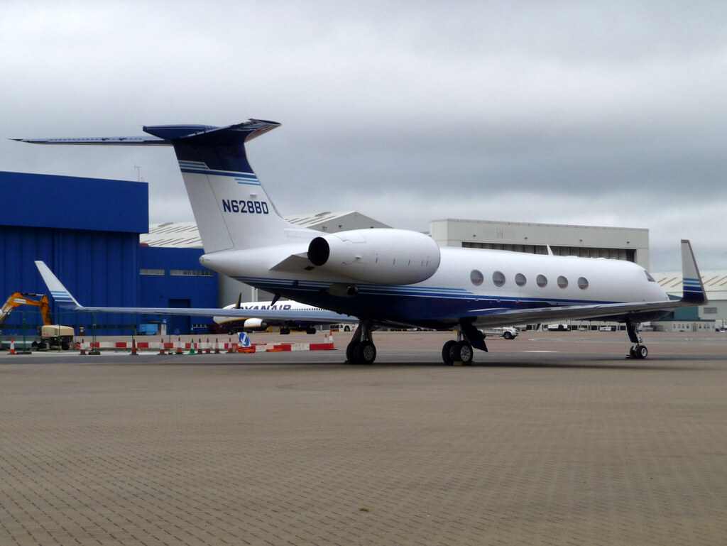 N628BD Gulfstream V cn 628 Luton 21Feb16 J C Flowers & Co … Flickr