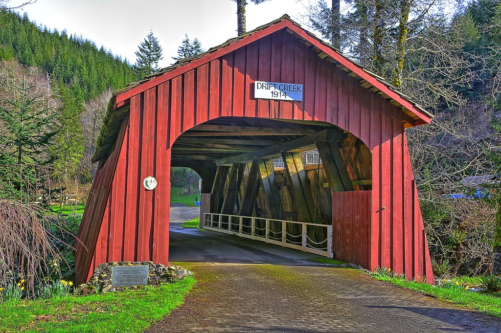 Drift Creek Covered Bridge The oldest covered bridge in Or… Flickr