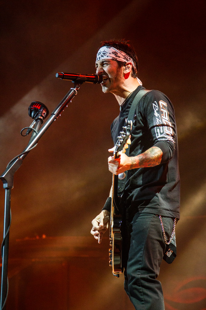 2014UproarGodsmack76 Godsmack's lead vocalist, Sully Er… Flickr