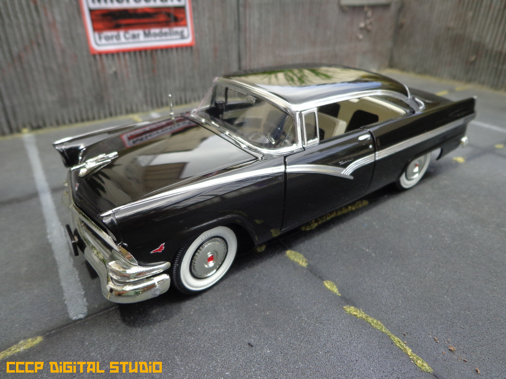 1956 Ford Fairlane Victoria. AMT model kit, 125 scale. Flickr