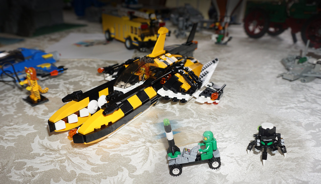 Steel City LUG Q1 2016 Build Challenge Take an 'old' set a… Flickr
