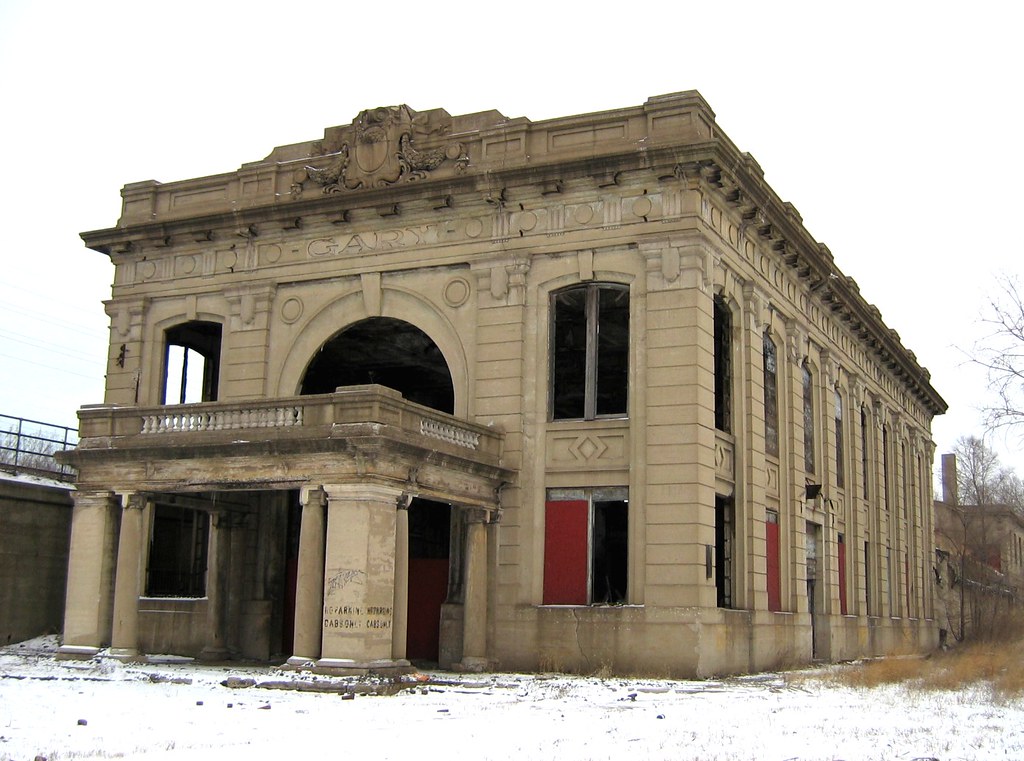 Gary, Indiana train station Abandoned Gary, Indiana statio… Flickr