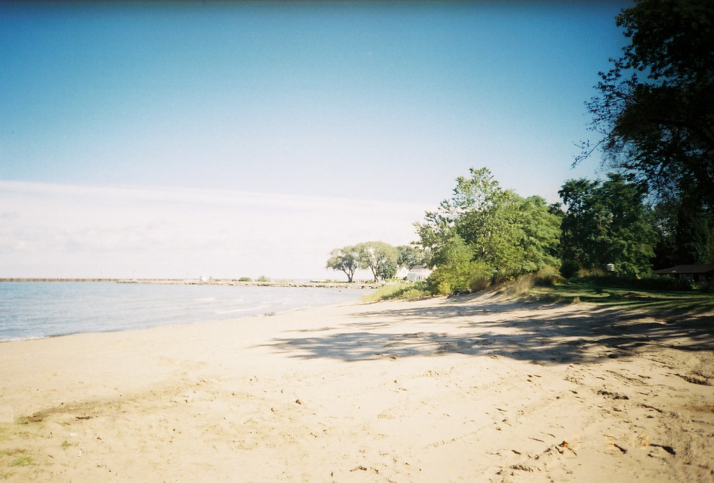 Beach In Vermillion, Ohio The home of the Wooly Bear Festi… Flickr