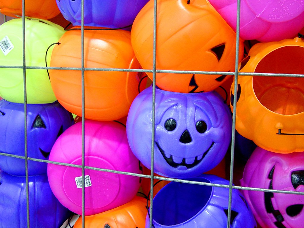Pumpkins Plastic pumpkins in the WalMart at Galveston. Mu… Flickr