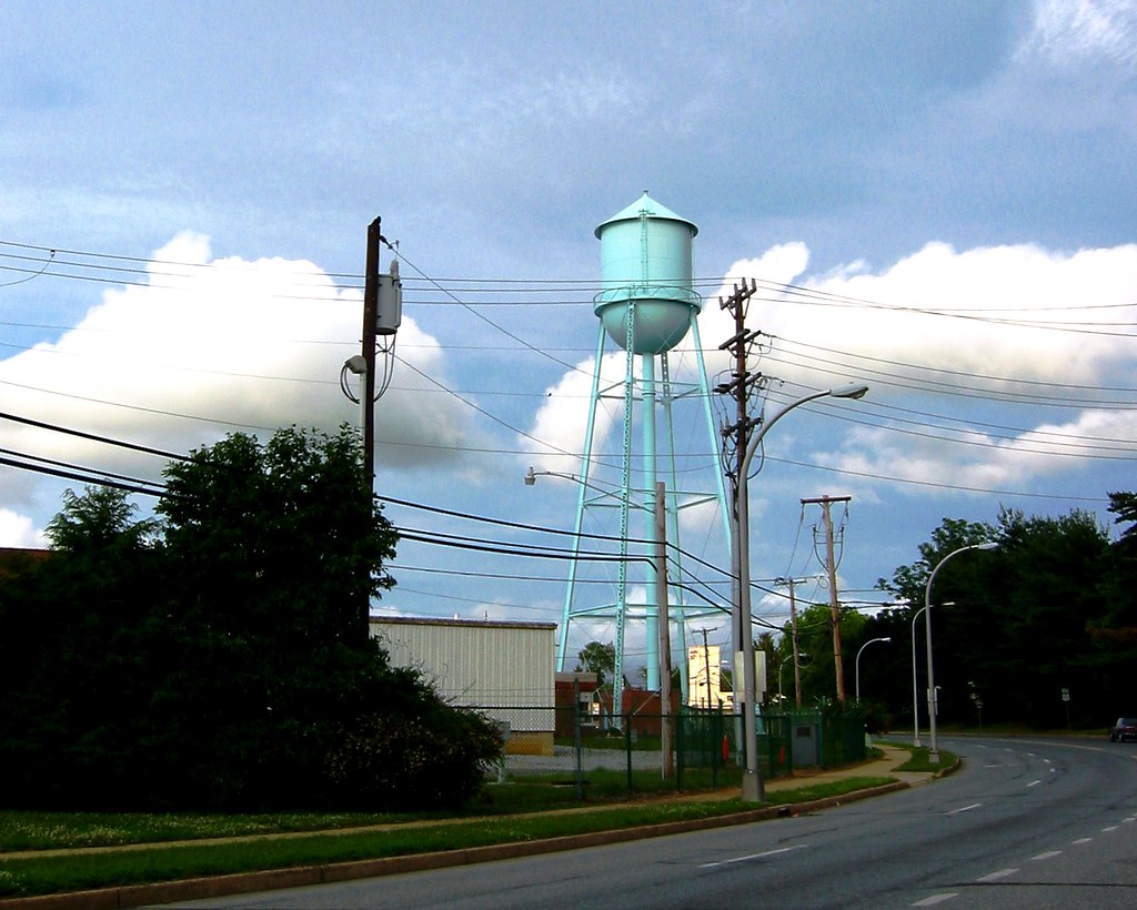 Dover Industrial Water Tower The water tower at the old Pl… Flickr