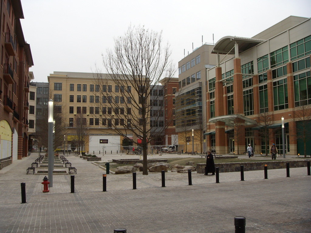 Rockville Town Square The Rockville Town Square, still und… Flickr