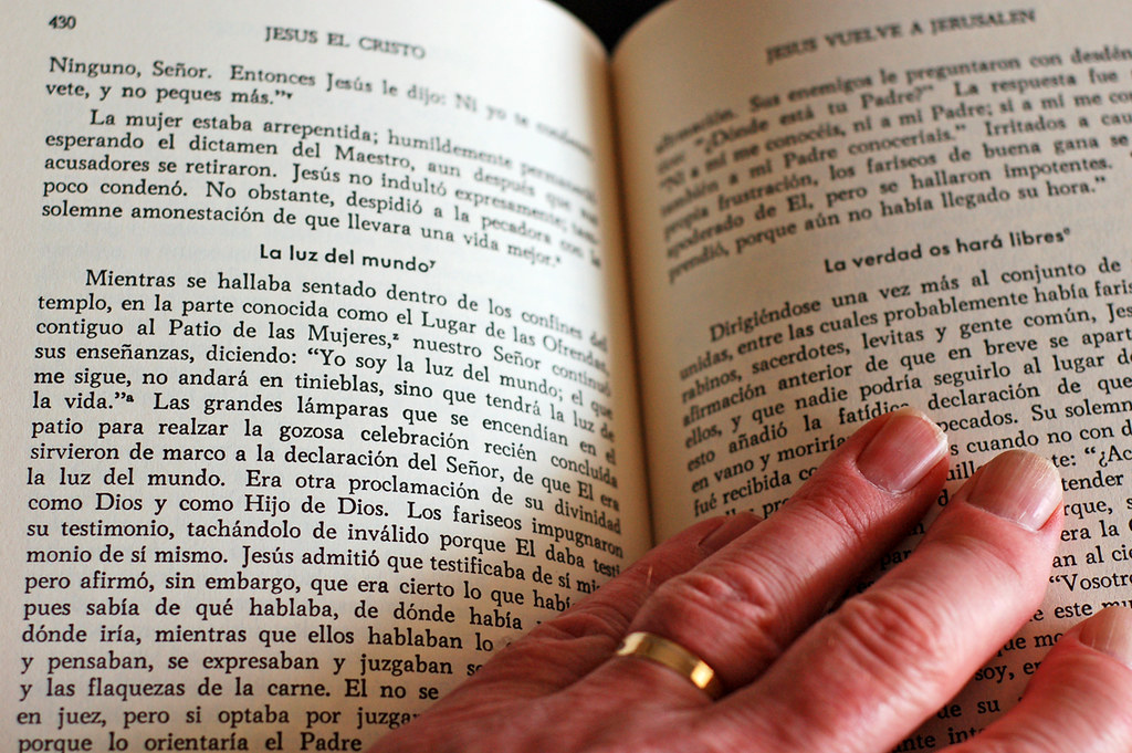 _Jesus the Christ_ in Spanish One of the true classics in … Flickr