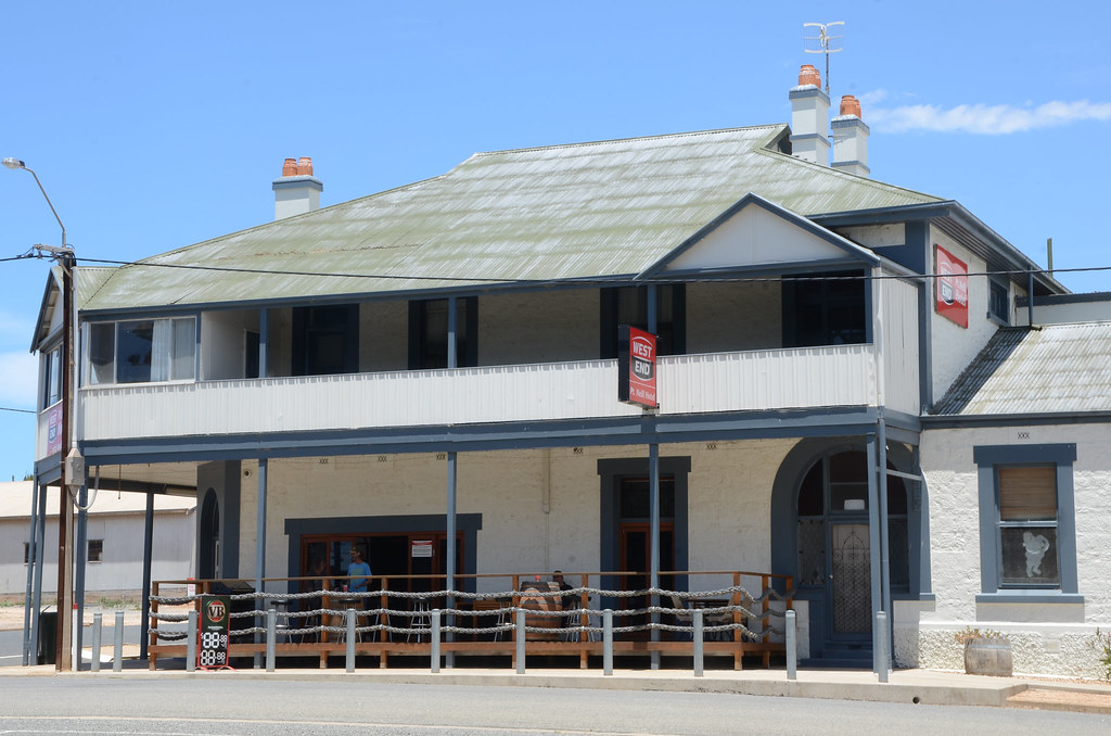 DSC_4037 Port Neill Hotel, Port Neill, South Australia Flickr