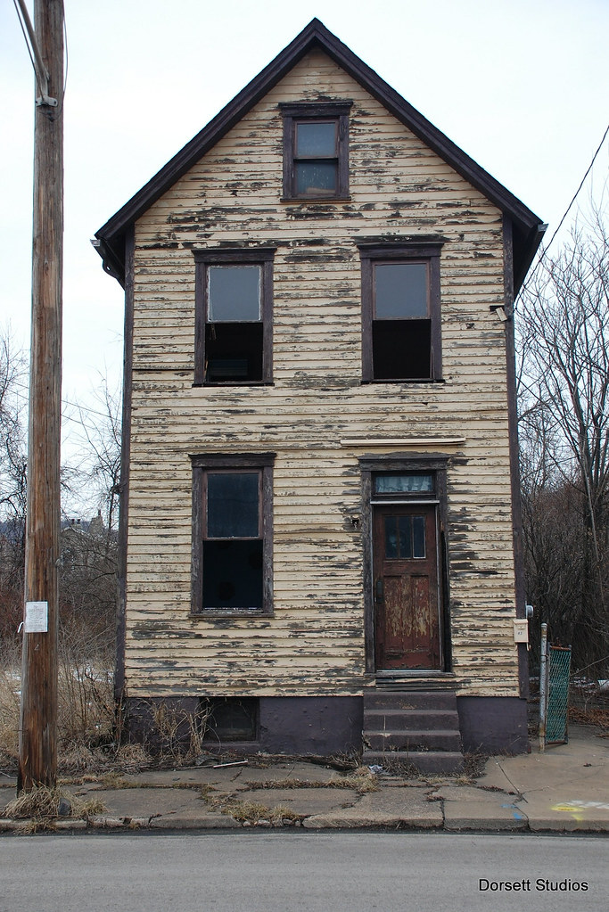 Braddock, PA. Abandoned home on Talbot Ave. Robert S. Dorsett Flickr