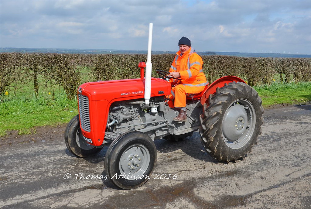 Ayrshire vintage tractor and machinery club easter road ru… Flickr