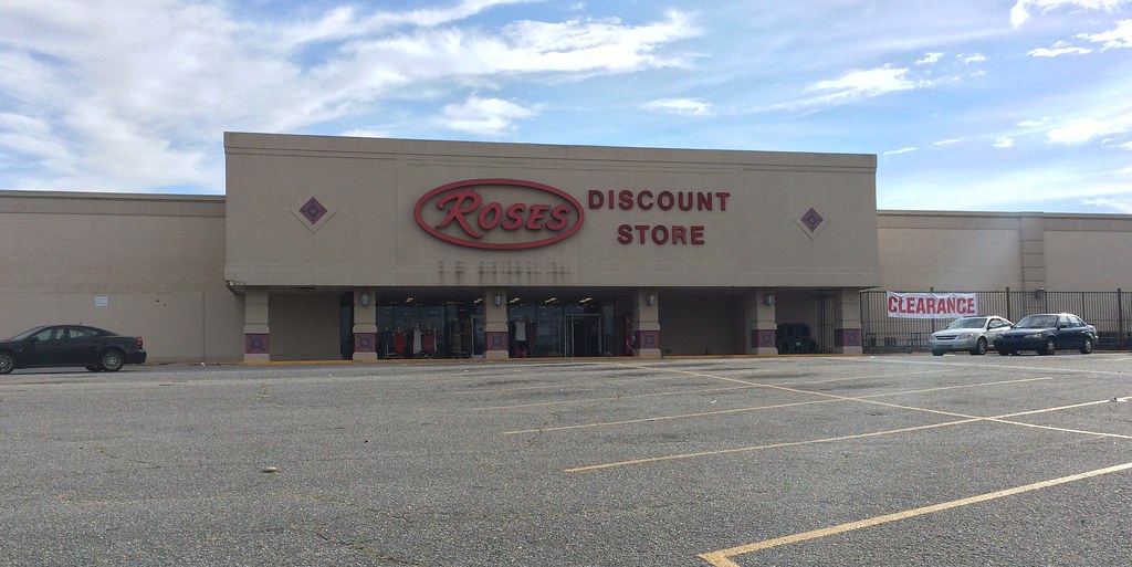 Roses Tri Cities Mall Forest City, NC Mike Kalasnik Flickr